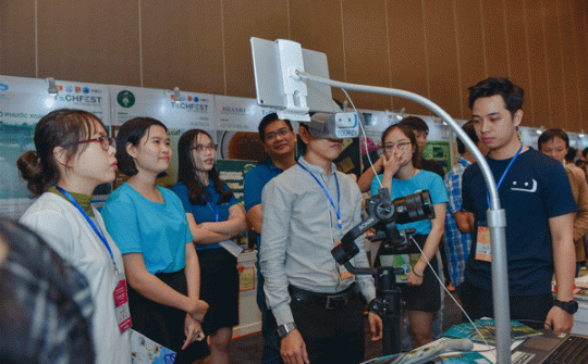 Hỗ trợ Cwincom hiện đang mở nhỏ và vừa khởi nghiệp sáng tạo