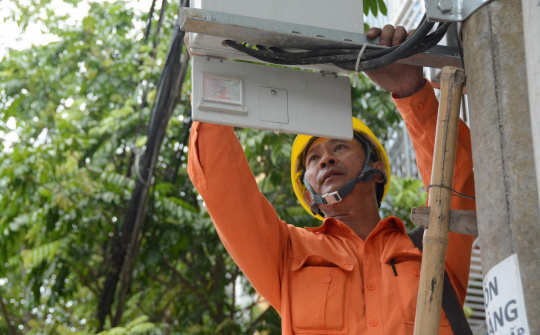 Cwin63 sân chơi đỉnh cao phản hồi thông tin về hóa đơn tiền điện mùa nắng nóng