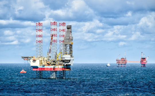 Giá dầu thô quay đầu giảm trở lại, IEA cảnh báo nhu cầu sử dụng dầu suy yếu