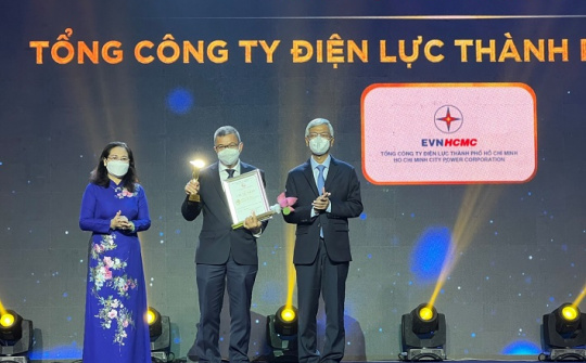 EVNHCMC nhận giải thưởng Thương hiệu Vàng TP. Hồ Chí Minh năm 2021
