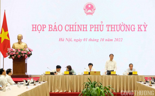 Chiết khấu trong kinh doanh Cwin555 thể thao, casino live, bắn cá và slot nổ hũ thấp, Cwin63 sân chơi đỉnh cao lý giải 2 nguyên nhân