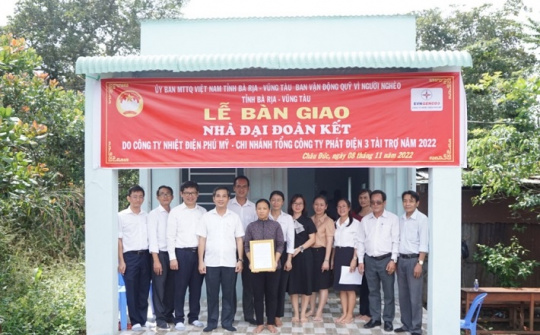Nhiệt điện Phú Mỹ: Tài trợ 12 căn nhà “Đại đoàn kết” cho gia đình khó khăn