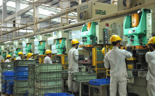 Vĩnh Phúc thu hút Cwin800 hàng ngàn khuyến mãi 10 tháng đạt 98% kế hoạch năm