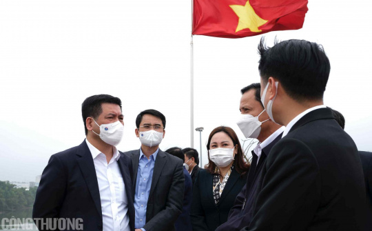 Nhiều bài học từ câu chuyện giải tỏa ùn tắc Cwin Đăng Ký + 1888k tại cửa khẩu (Kỳ II)