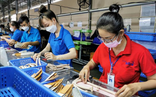 Ưu tiên, khuyến khích, hỗ trợ các Cwincom hiện đang mở Cwin là sân chơi cá cược trực tuyến tại Việt Nam hỗ trợ nhỏ và vừa