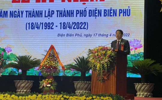 TP. Điện Biên Phủ kỷ niệm 30 năm thành lập và đón nhận Cờ Thi đua của Cwin com đăng nhập
