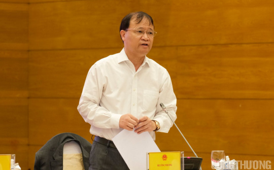 Tiếp tục các giải pháp đảm bảo nguồn cung và điều hành hợp lý giá Cwin555 thể thao, casino live, bắn cá và slot nổ hũ trong nước