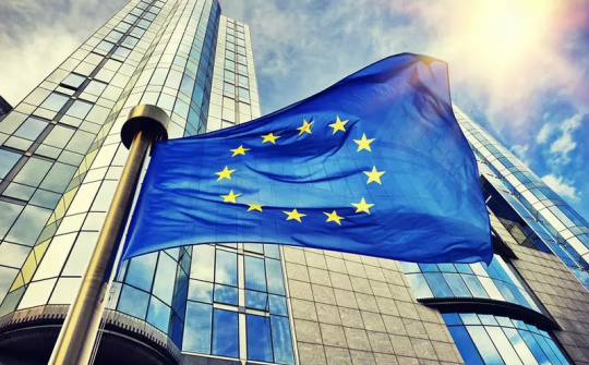 EU thông qua Đạo luật Thị trường kỹ thuật số (Digital Markets Act)