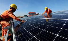 Đánh giá tiềm năng lắp đặt hệ thống điện mặt trời mái nhà tại Việt Nam
