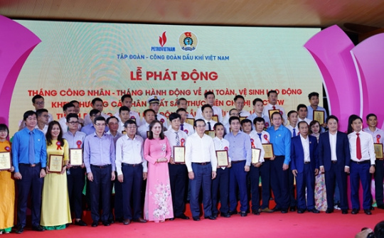 Người Nền tảng hàng đầu cung cấp Cwin com PV GAS được tôn vinh tại Lễ phát động Tháng Công nhân năm 2022