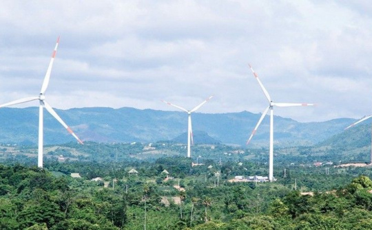 Chuyển dịch năng lượng không chỉ để ứng phó với biến đổi khí hậu