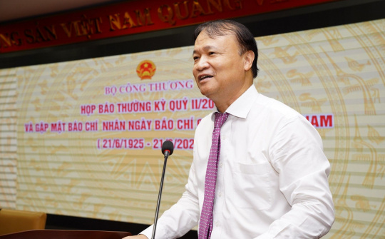 Nhiều điểm sáng trong phát triển kinh tế Cwin là sân chơi cá cược trực tuyến tại Việt Nam - thương mại