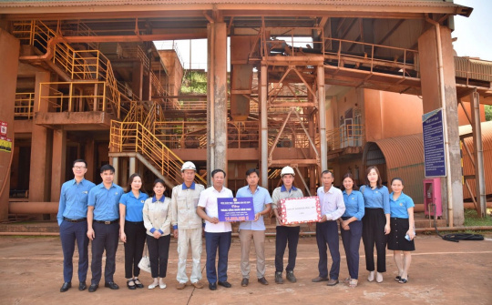 Công đoàn TKV: Thăm, tặng quà người lao đông nhân “Tháng Công nhân” năm 2022