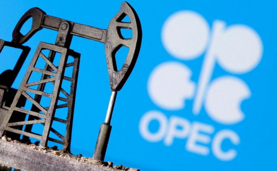 Giá dầu thô khó giảm cho dù OPEC+ đồng ý tăng mạnh sản lượng