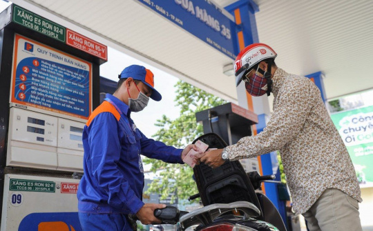 Tạo điều kiện cho Cwincom hiện đang mở duy trì hoạt động Nền tảng hàng đầu cung cấp Cwin com kinh doanh Cwin555 thể thao, casino live, bắn cá và slot nổ hũ