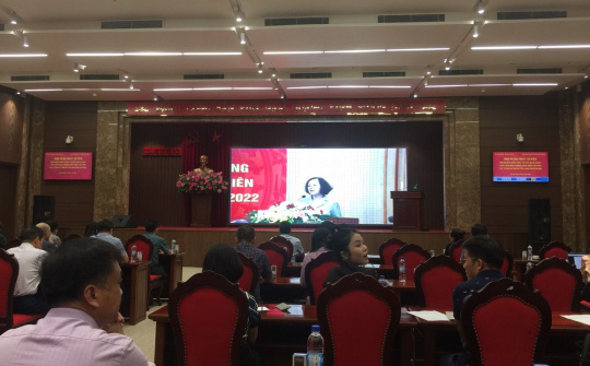 Bồi dưỡng kiến thức về xây dựng Đảng cho lãnh đạo, phóng viên, biên tập viên