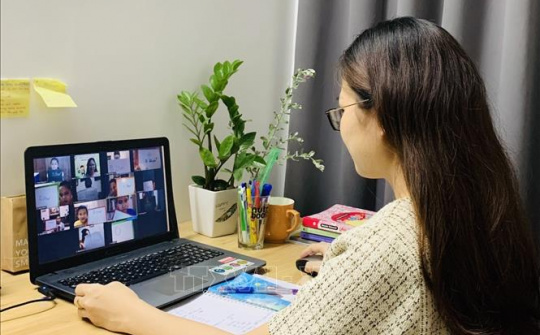 Mô hình tài chính phi tập trung trong việc dạy học trực tuyến ngôn ngữ Anh sử dụng công nghệ blockchain