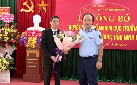 Ninh Bình công bố Quyết định bổ nhiệm Cục trưởng Cục quản lý thị trường