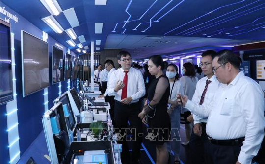 Chuyển đổi số - giải pháp phát triển bền vững Cwincom hiện đang mở Việt Nam hiện nay