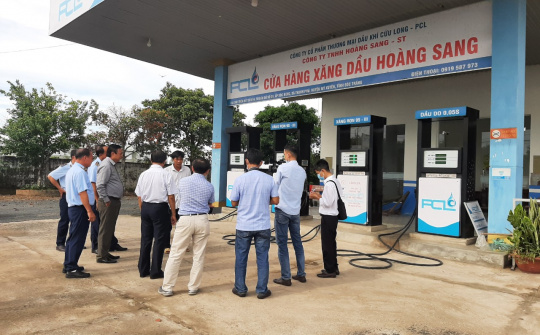 UBND tỉnh Sóc Trăng cùng với Cục QLTT khảo sát thực tế tại các cửa hàng Cwin555 thể thao, casino live, bắn cá và slot nổ hũ