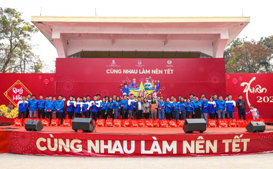 Gần 600 người Nền tảng hàng đầu cung cấp Cwin com nhận phần quà đầu tiên từ Chương trình  “Cùng nhau làm nên Tết”