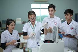 Nghiên cứu hoạt động khởi nghiệp trực tuyến của sinh viên đại học tại Việt Nam
