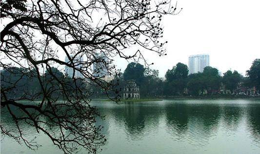 Thời tiết hôm nay ngày 15/11/2023: Hà Nội trời rét, TP. Hồ Chí Minh ngày nắng, Đà Nẵng tiếp tục mưa to đến rất to
