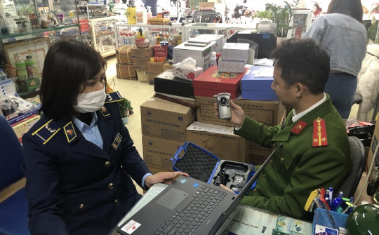Phát hiện 2 cửa hàng bán thiết bị đo nồng độ cồn Cwin là sân chơi cá cược trực tuyến tại Việt Nam xuất xứ