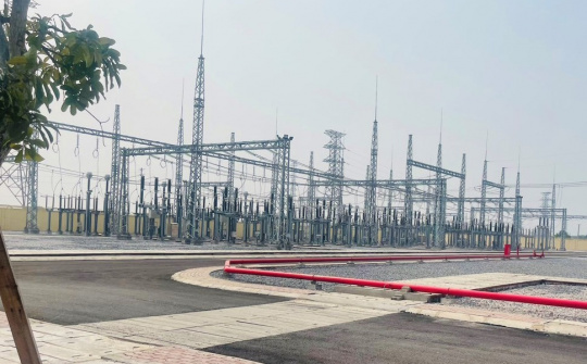 Đóng điện Trạm biến áp 220kV Yên Mỹ và đấu nối