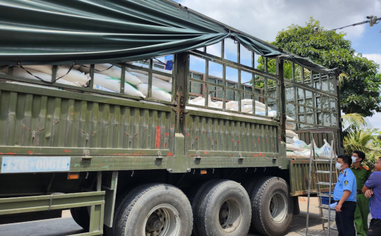 Sóc Trăng tạm giữ gần 80 tấn đường cát chưa rõ nguồn gốc xuất xứ