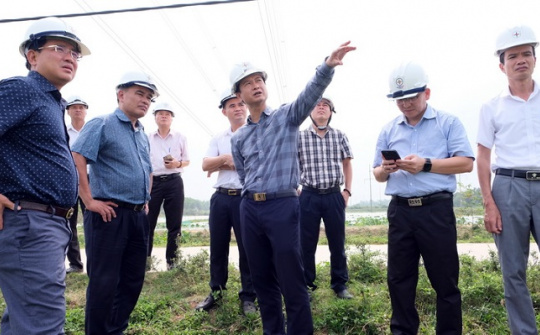 Lãnh đạo Công ty Truyền tải điện 1 kiểm tra công tác QLVH đảm bảo truyền tải điện mùa nắng nóng khu vực Đông Bắc