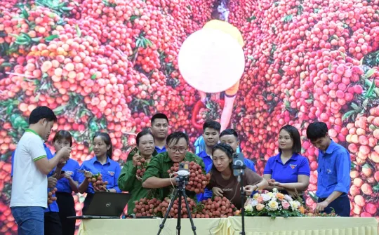 Chuyển đổi xanh và chuyển đổi số dẫn dắt thị trường bán lẻ