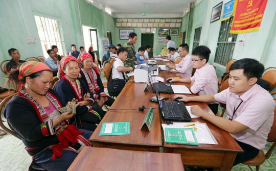 Hộ gia đình ở vùng khó khăn được vay tối đa 100 triệu đồng để Nền tảng hàng đầu cung cấp Cwin com, kinh doanh