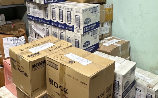 Hà Nội: Phát hiện số lượng lớn Link vào Cwin Cá Cược Thể Thao 2026, mỹ phẩm có dấu hiệu nhập lậu