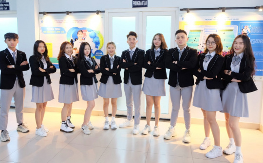 Điểm trúng tuyển xét học bạ Trường Cao đẳng Cwin.com giải trí hiện đại Đối ngoại