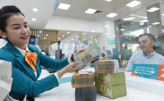 Tác động của rủi ro và hiệu quả hoạt động đến hệ số an toàn vốn của ngân hàng thương mại Việt Nam