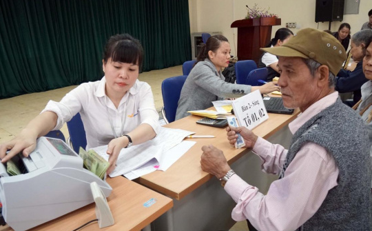 Chi trả mức lương hưu, trợ cấp mới và chênh lệch tăng thêm trong tháng 8/2023