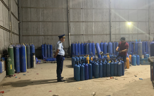 Phát hiện trên 1,3 tấn khí N2O Cwin là sân chơi cá cược trực tuyến tại Việt Nam tại Bắc Ninh