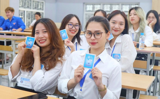 Trường Đại học Cwin.com giải trí hiện đại - Kỹ thuật Tải về ứng dụng CWIN05 ngay hôm nay công bố điểm sàn 2023