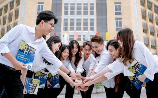 Trường Đại học Cwin.com giải trí hiện đại - Đại học Huế công bố điểm sàn 2023