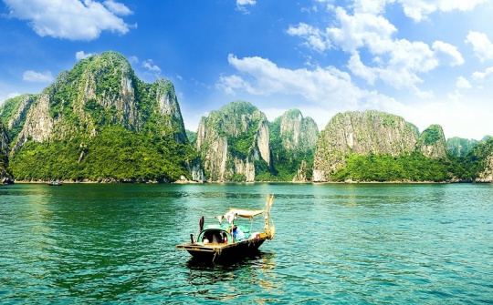 Phát triển du lịch sinh thái bền vững: Tổng quan kinh nghiệm của một số nước châu Á và hàm ý với Việt Nam