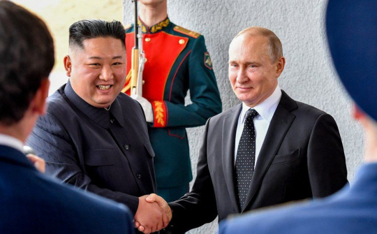Quốc tế nổi bật: Ông Kim Jong-un tặng gì cho ông Putin?