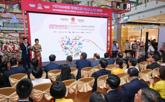 Cwin800 tỷ lệ kèo World Cup 2026 tỉnh Bến Tre tham dự “Tuần hàng Việt Nam tại Thái Lan năm 2023”