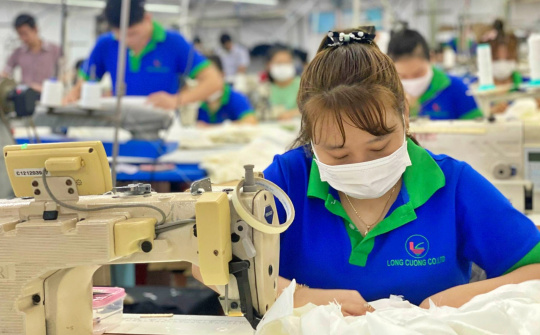 Lùi đóng phí công đoàn đối với Cwincom hiện đang mở bị cắt, giảm đơn hàng