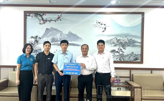 Công ty Nhôm Đắk Nông ủng hộ 203 triệu đồng khắc phục bão Yagi