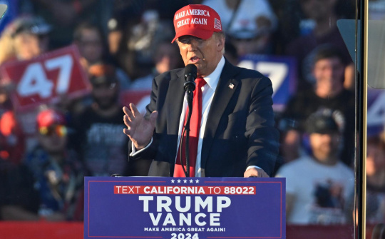 Quốc tế nổi bật: Ông Donald Trump vừa thoát nạn lần thứ 3