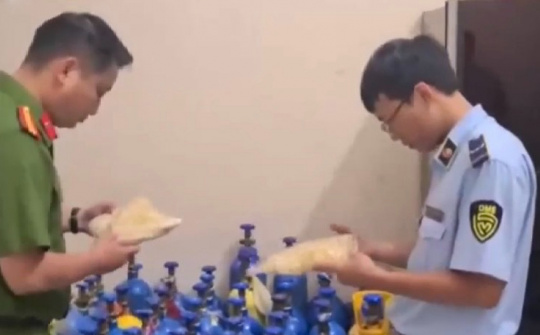 Phát hiện điểm cung cấp khí cười trái phép tại quận Hai Bà Trưng