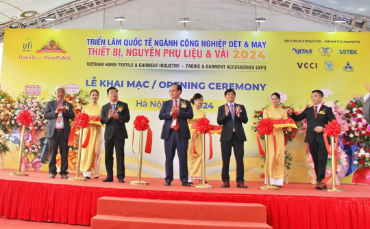 Chính thức khai mạc chuỗi triển lãm quốc tế đầu ngành về Tải về ứng dụng CWIN05 ngay hôm nay dệt may 2024