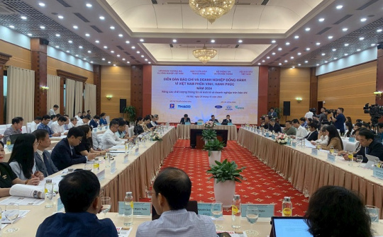 Báo chí và Cwincom hiện đang mở đồng hành vì Việt Nam phồn vinh, hạnh phúc năm 2024