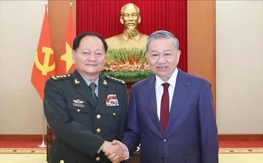 Tổng Bí thư, Bí thư Quân ủy Trung ương Tô Lâm tiếp Phó Chủ tịch Quân ủy Trung ương Trung Quốc